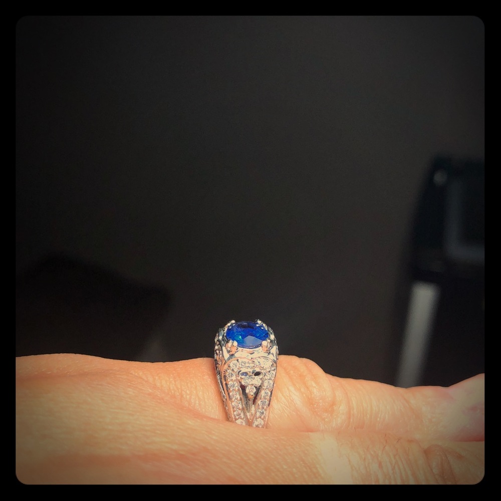 Ladies 18K White Gold Engagement Ring. Custom Made